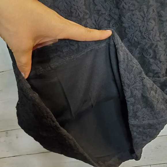 GUESS Sexy Black Lace Dress - Picture 7 of 11